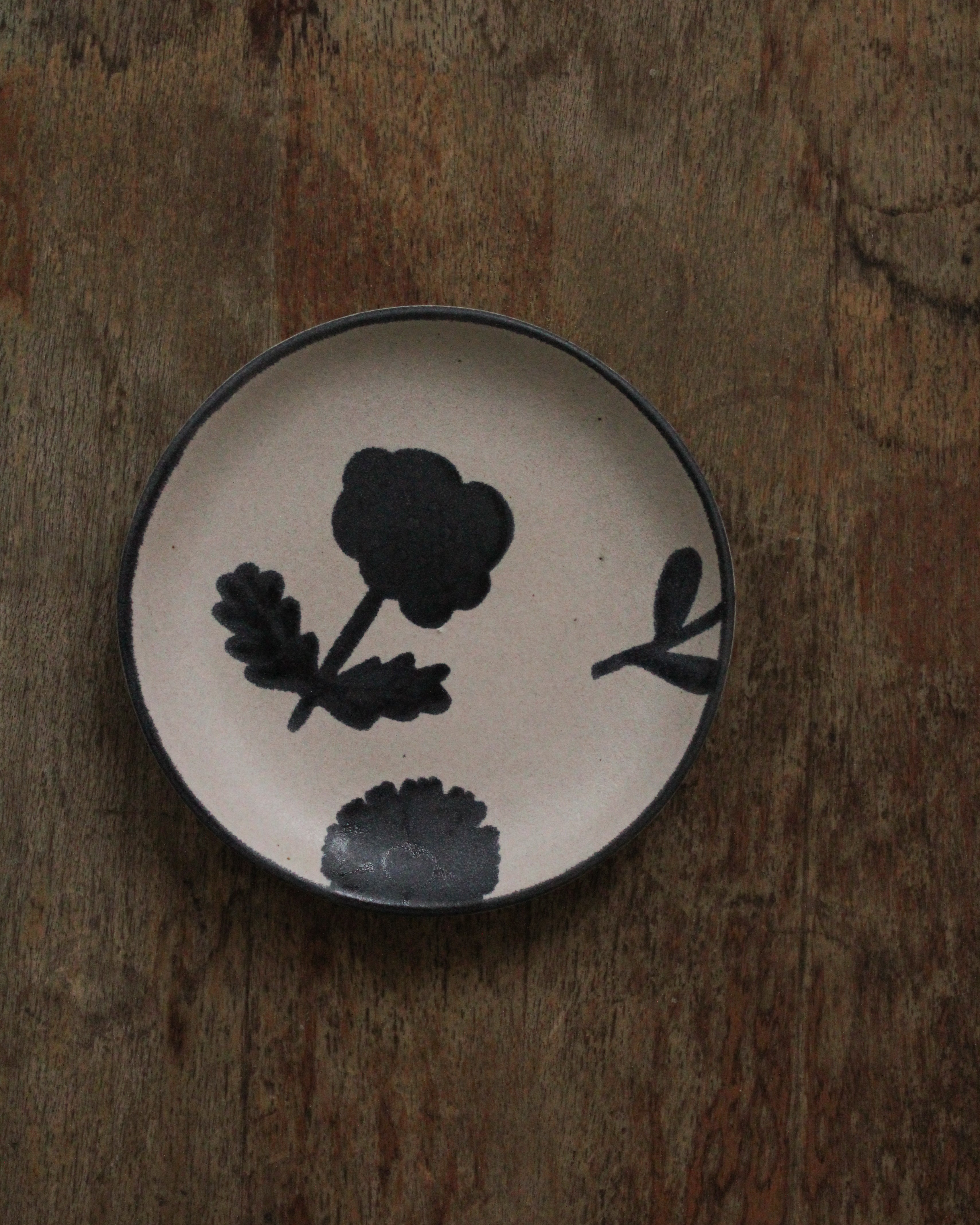Papoila Small Dessert Flat Plate | Stoneware Flower Pattern Plate